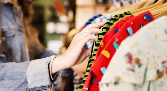 Consumo das famílias brasileiras cresceu 3,89% em 2022