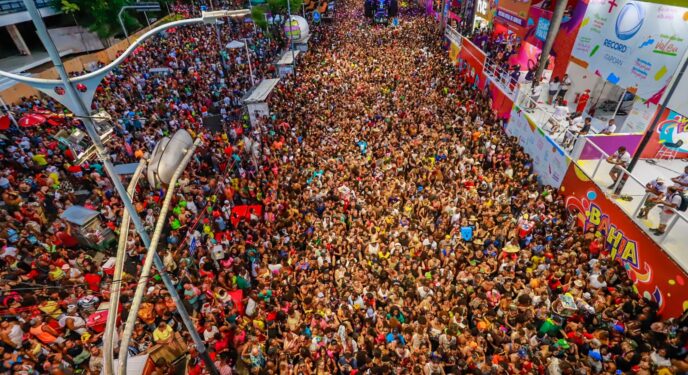 Carnaval Salvador atrai 1,3 milhão de turistas do Brasil e do mundo