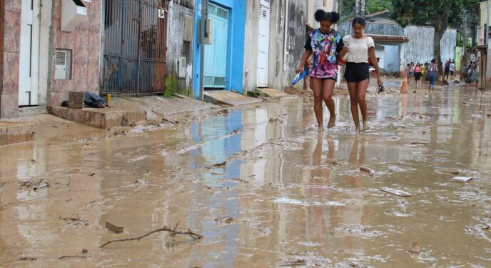 Litoral paulista teve maior volume de chuva registrado no Brasil