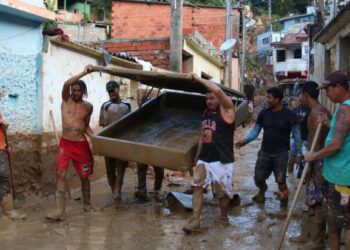 Chuva já causou 57 mortes em São Paulo