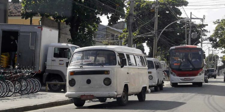 Tribunal baiano anula multa por transporte clandestino