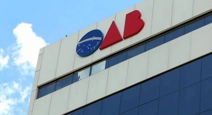 Seccional estadual da OAB nomeia cachorro diretor de coordenadoria