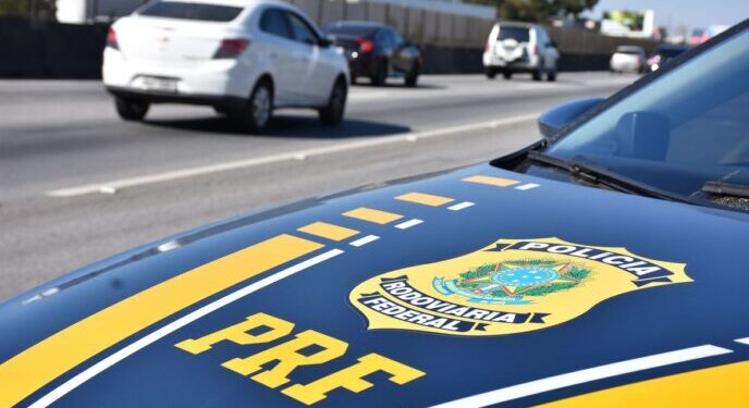 PRF faz a maior apreensão única de cocaína da história: 1.860 Kg