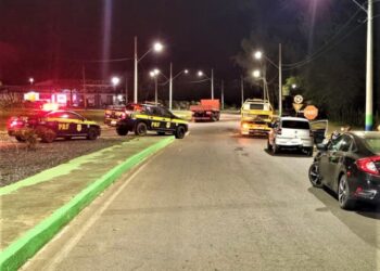 PRF autua 31 motoristas por uso de álcool na Bahia em 1 dia