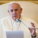 Lei que criminaliza pessoas LGBT+ é “pecado” e injustiça, diz Papa