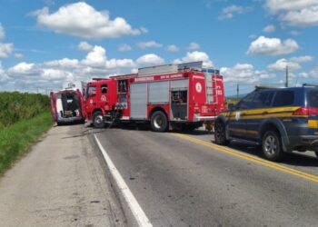 Grave acidente deixa 6 mortos no RJ; 4 crianças