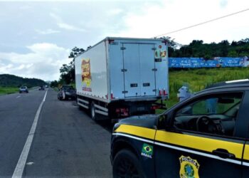 Candeias: PRF recupera caminhão com carga avaliada em R$ 150 mil