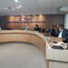TCM aprova contas e multa 5 prefeitos; uma foi reprovada