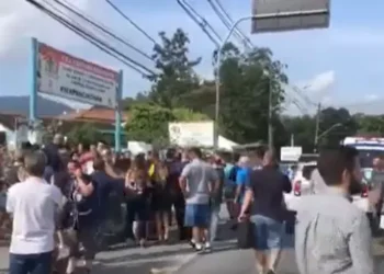 Homem invade creche em Santa Catarina e mata quatro crianças