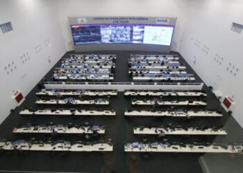 Polícia baiana localiza 30 autores de fake news e com armas em escolas