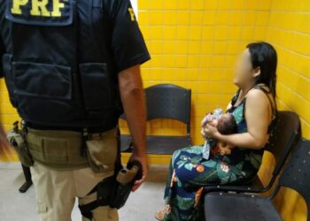 PRF socorre e salva bebê com 2 dias de vida que estava sem respirar na Bahia