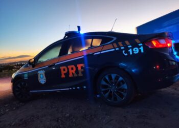 PRF recupera 3 veículos na Bahia, um deles comprado com documentos falsos