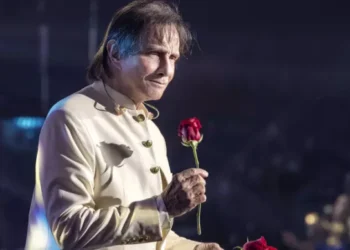 Roberto Carlos é alvo de ação trabalhista de R$ 430 mil