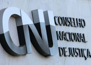 CNJ aposenta compulsoriamente juiz e desembargadores do TRT baiano