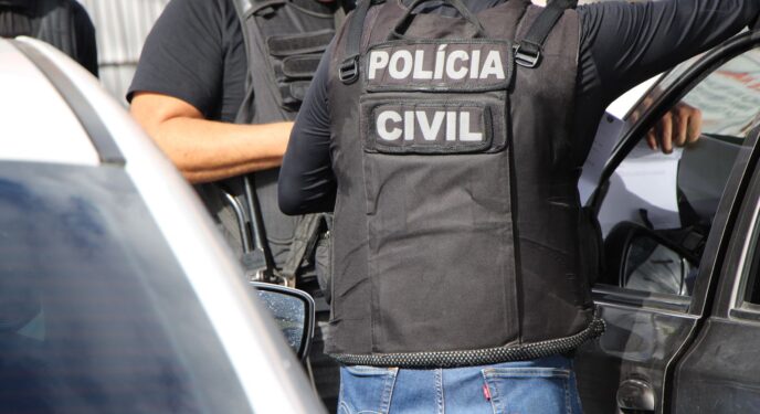 Pai é preso em flagrante por espancar adolescente de 14 anos na Bahia