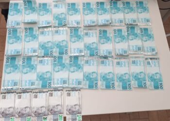 PF e PM prendem mulher com R$ 4 mil em cédulas falsas na Bahia