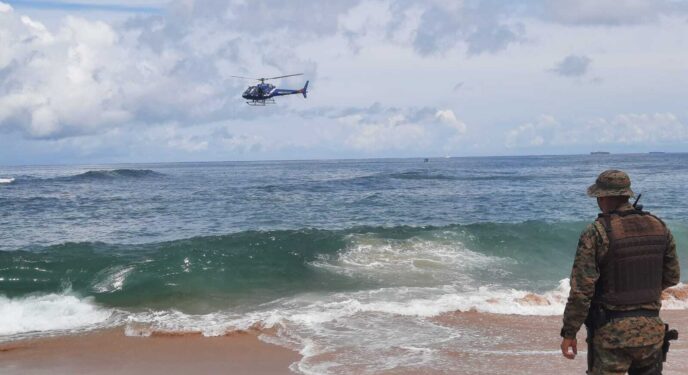 PM baiana flagra homens com compressores para suposta pesca irregular