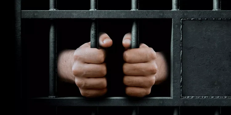 STF aprova súmula que determina regime aberto para tráfico privilegiado