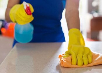 Auxiliar de limpeza em hospital deve receber adicional de insalubridade em grau máximo