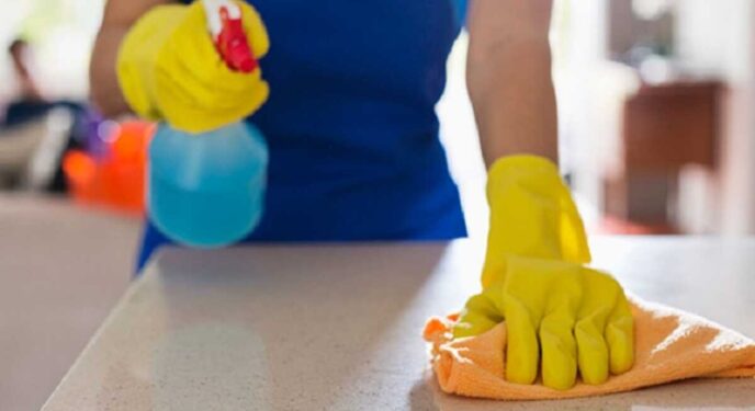 Auxiliar de limpeza em hospital deve receber adicional de insalubridade em grau máximo