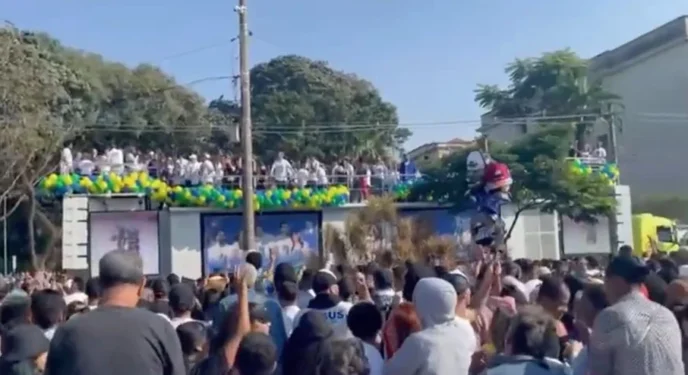 Ministro é vaiado durante a Marcha para Jesus