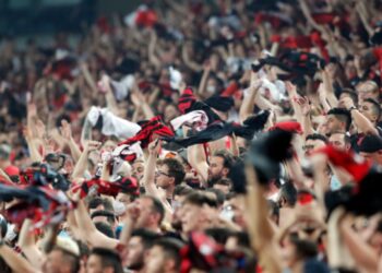 Clube não responde por torcedor morto fora do estádio por disparos de policial