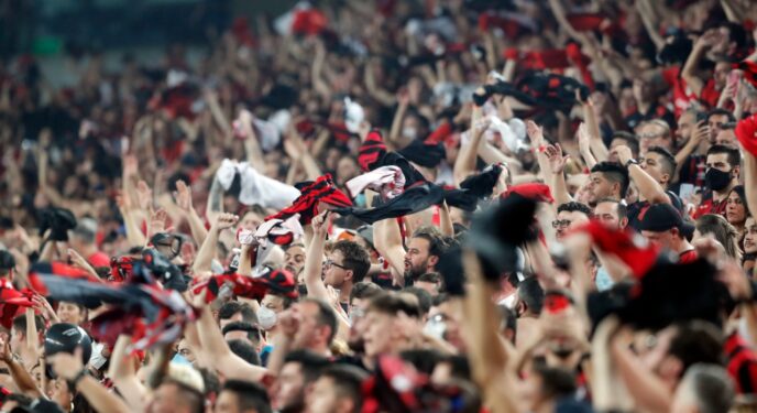 Clube não responde por torcedor morto fora do estádio por disparos de policial