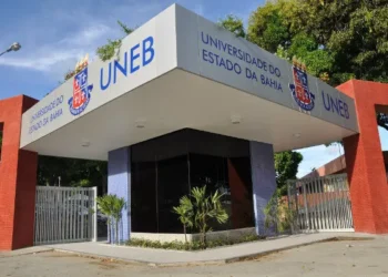 Acordo judicial elimina candidatos irregulares do concurso de professores da Uneb