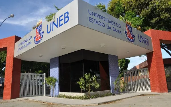 Acordo judicial elimina candidatos irregulares do concurso de professores da Uneb