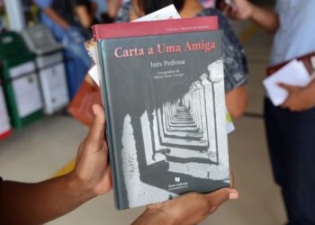 Salvador: Projeto distribui gratuitamente 6 mil livros nesta terça, 25