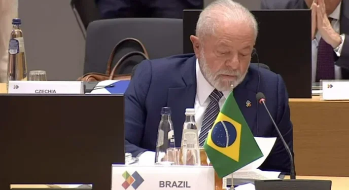 Erros em discursos faz Lula reforçar equipe para evitar mais gafes