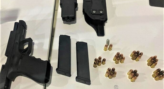 PRF apreende pistola, munições e carregadores na Bahia