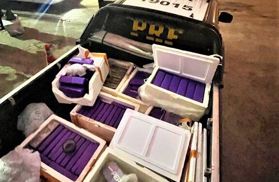 Cocaína e maconha despachadas como encomenda são apreendidas na Bahia