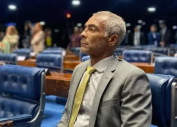 Romário tranquiliza fãs após internação de emergência: ‘Tem dado certo’