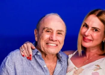 Mulher de Stênio Garcia atualiza quadro de saúde e cita harmonização