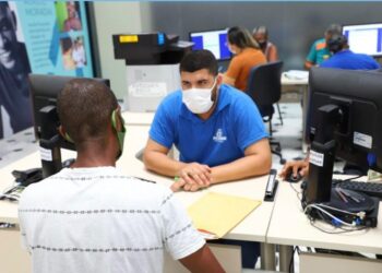 Salvador: Governo Federal corta mais de 25 mil beneficiários do Bolsa Família