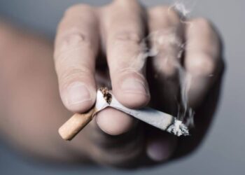 Acender cigarro em área proibida pode justificar justa causa