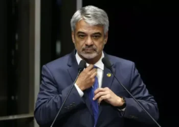 Juiz quebra sigilo bancário de ex-assessor de senador por suspeita de fraudes no leite