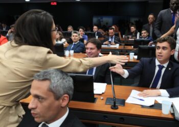 Processo contra Nikolas Ferreira na Câmara é arquivado