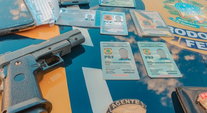 Preso suposto estelionatário com arma e documentos falsos de PRF