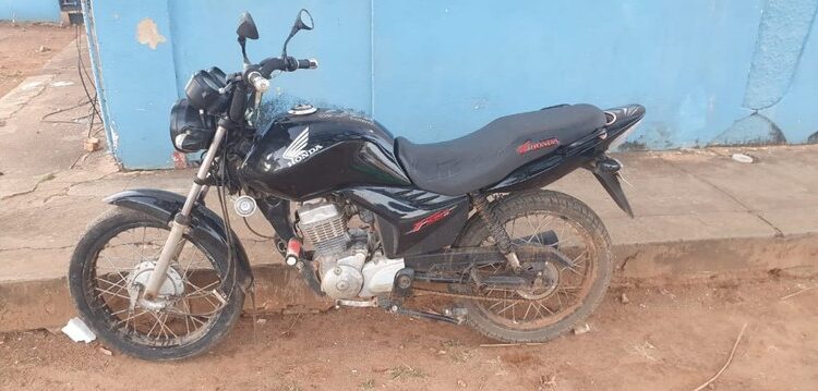 PRF recupera veículo e motocicleta no interior baiano