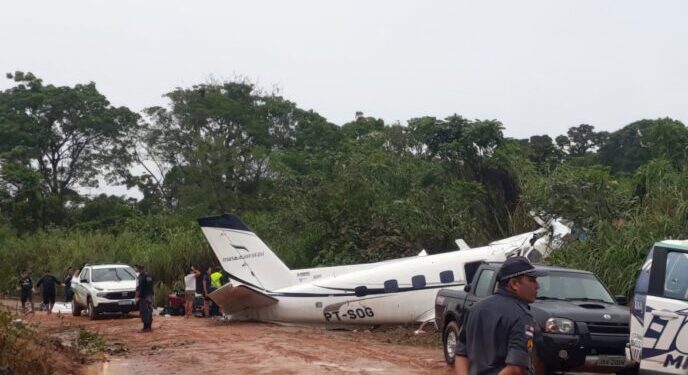 Corpos de vítimas de queda de avião no Amazonas vão para Manaus