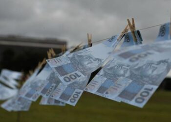 Governo já bloqueou R$ 3,8 bilhões da educação, saúde e outros