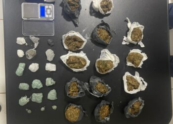 Mulher é presa por tráfico de drogas no interior baiano