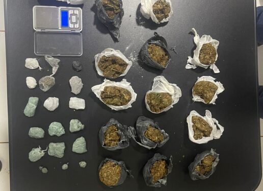 Mulher é presa por tráfico de drogas no interior baiano