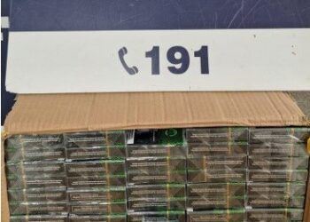 PRF apreende cigarro contrabandeado em bagageiro na Bahia