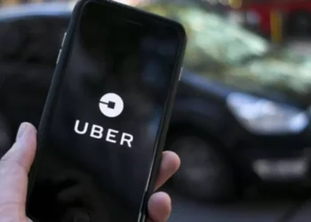 Juiz do Trabalho decide que Uber deverá registrar motoristas