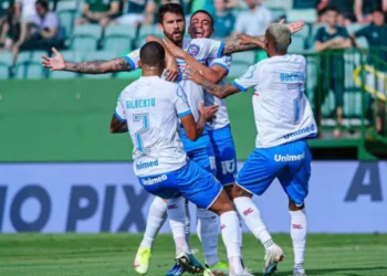 Brasileiro: Em jogo de 10 gols Bahia vence o Goiás