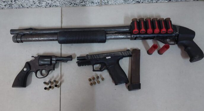 Três sequestradores morrem e PM liberta refém na Bahia