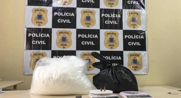 PM baiana apreende mais de 13 kg de cocaína no interior